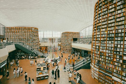 Antes y después de un rebranding para arquitectura